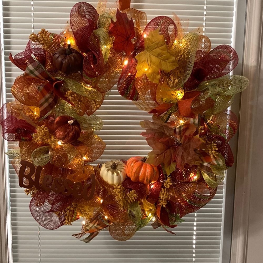 NEW HANDMADE FALL AUTUMN THANKSGIVING HALLOWEEN PUMPKIN WREATH WITH LIGHTS